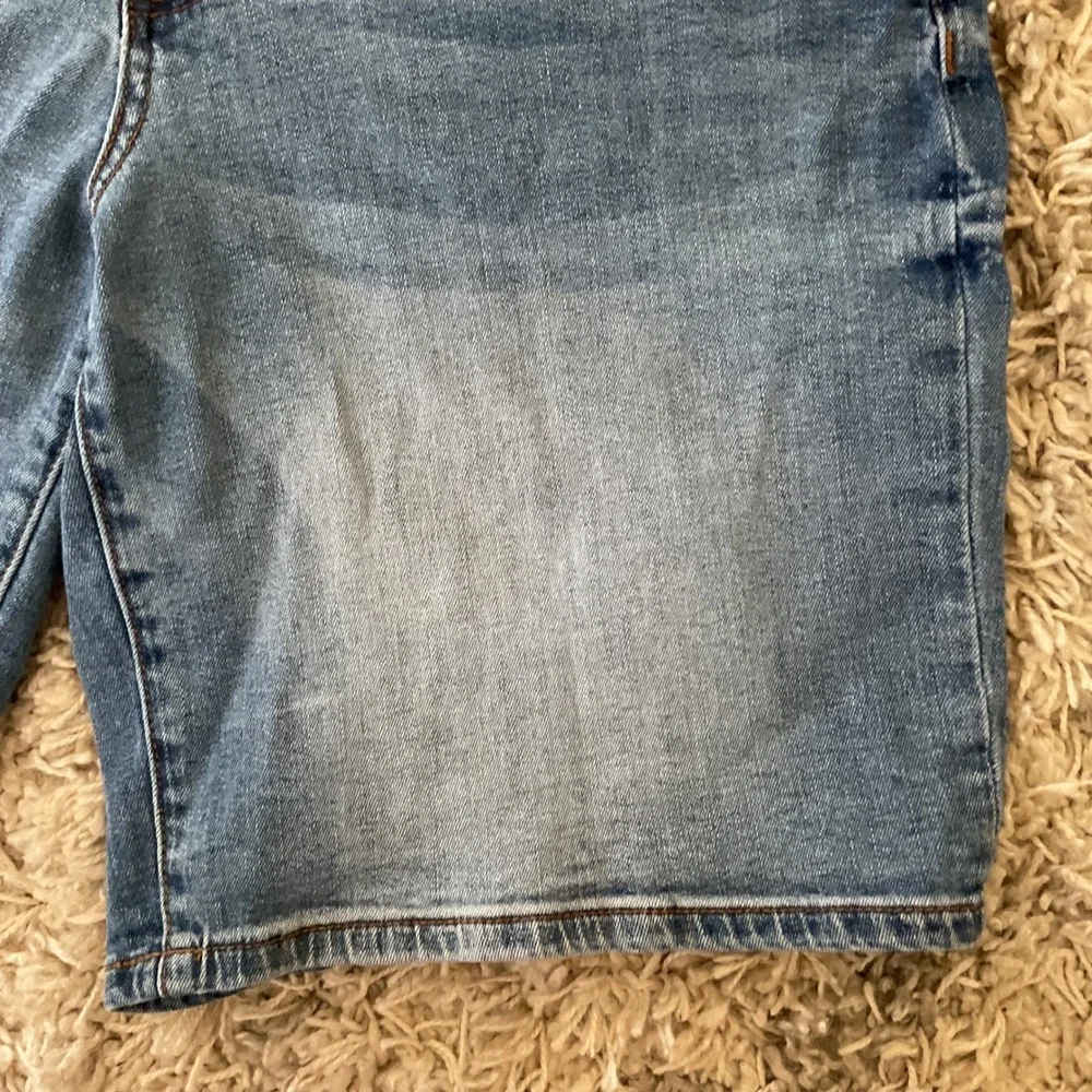 Kut from the Kloth Catherine Boyfriend Shorts Medium‎ Wash Blue Denim Size 12